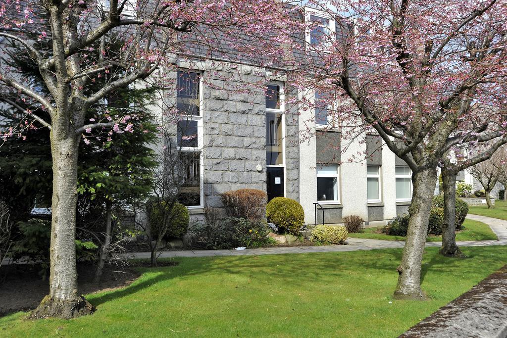 Claremont Gardens Apartment Aberdeen Exterior photo